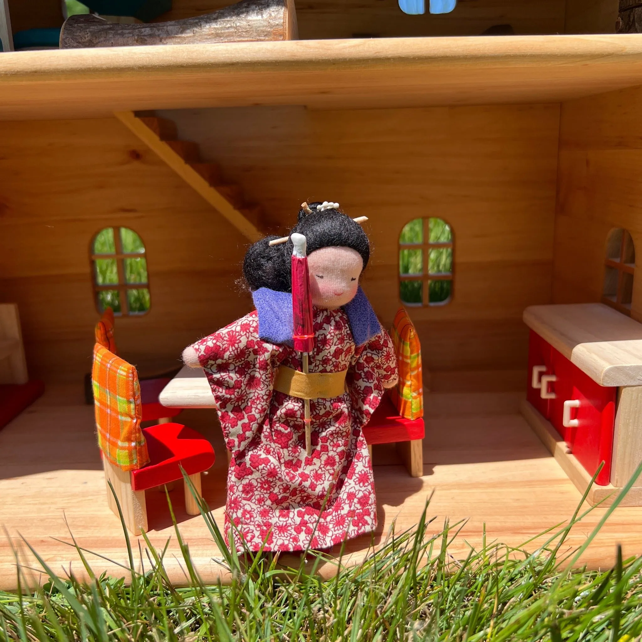 Dollhouse Asian Family and their family members