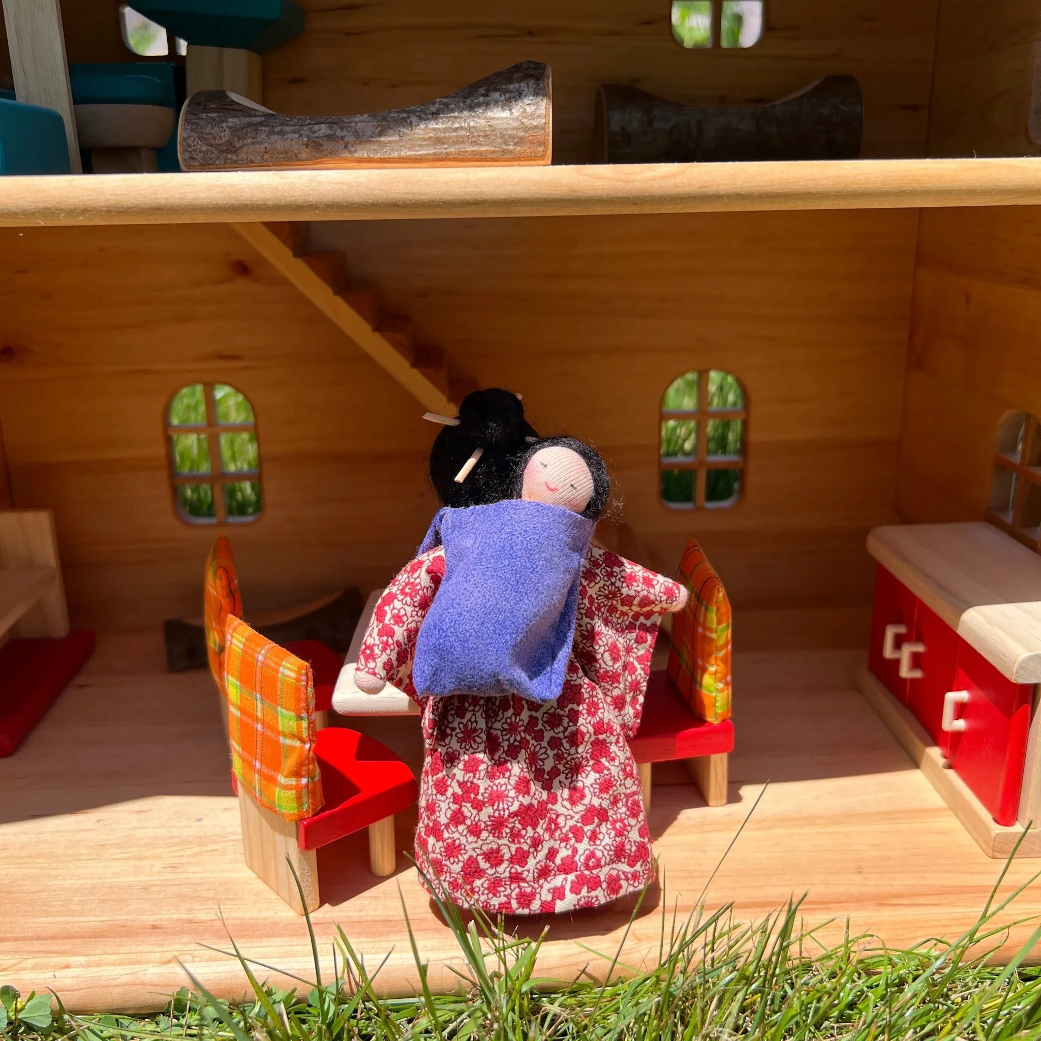 Dollhouse Asian Family and their family members