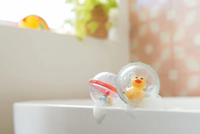 Munchkin Bath Float and Play Bubble Balls 2Pk