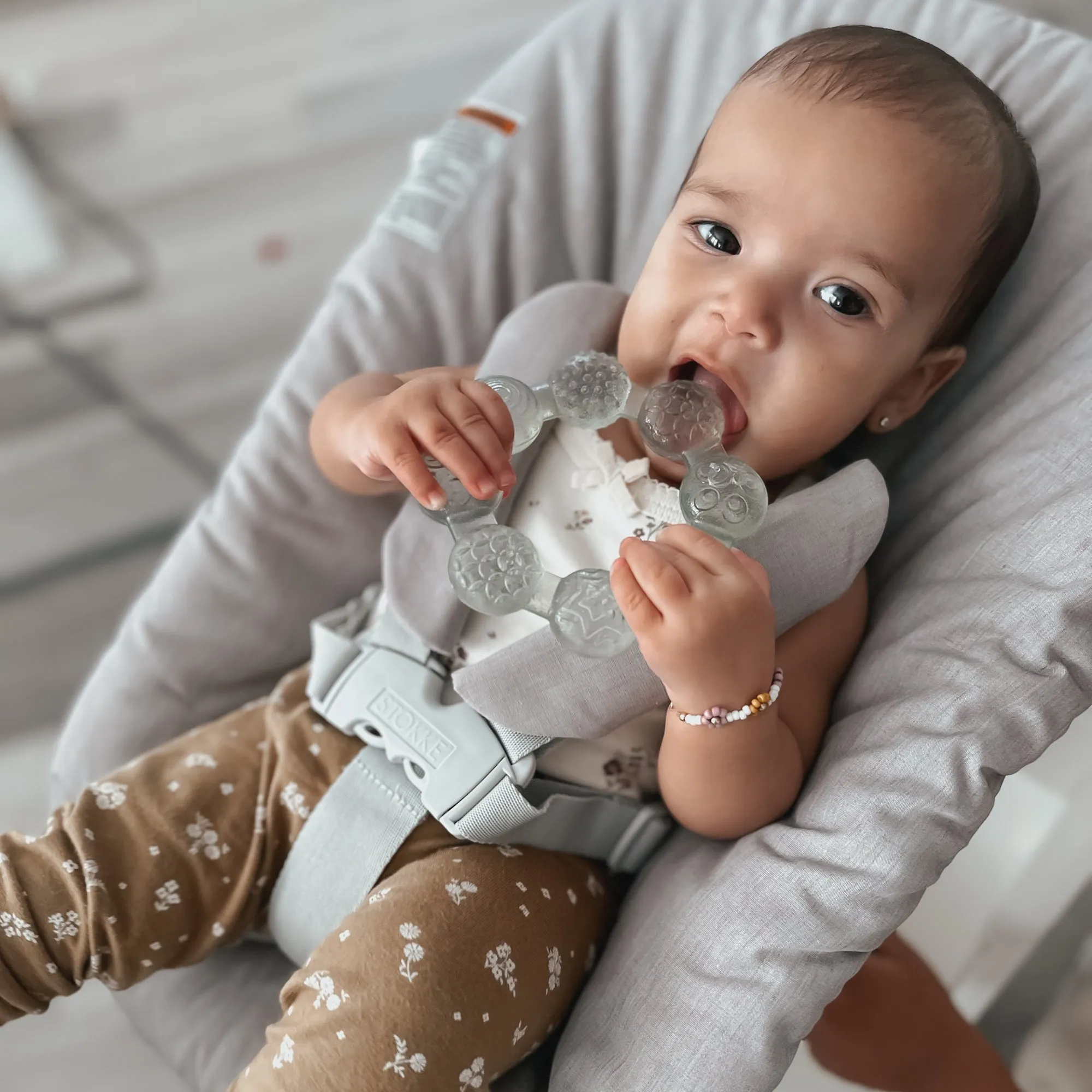 noüka Cooling Ring Teether - Soft Blush